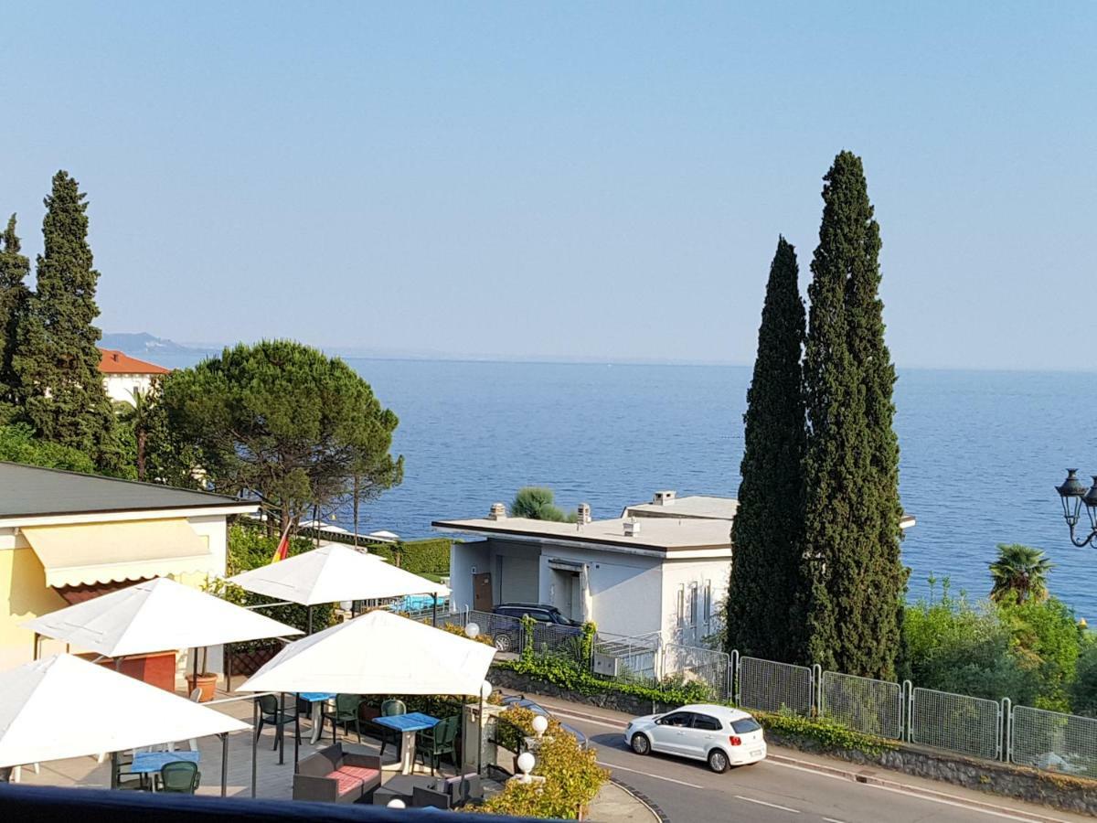 Made In Brazil Hotel Gardone Riviera Exterior photo